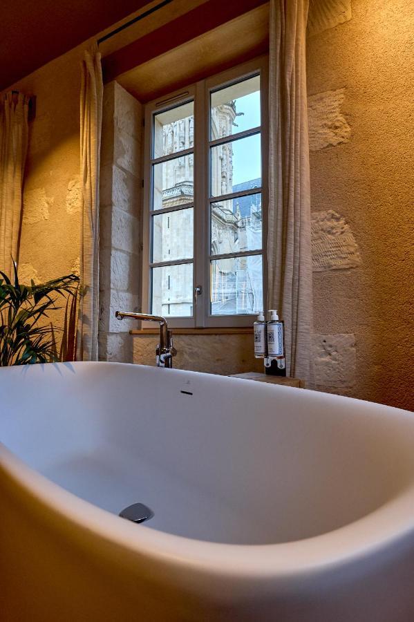 La Chapelle, Les Suites Du Palais, L'Unique 5 Etoiles De Nevers, Suite D'Exception, By Primo C0Nciergerie 外观 照片