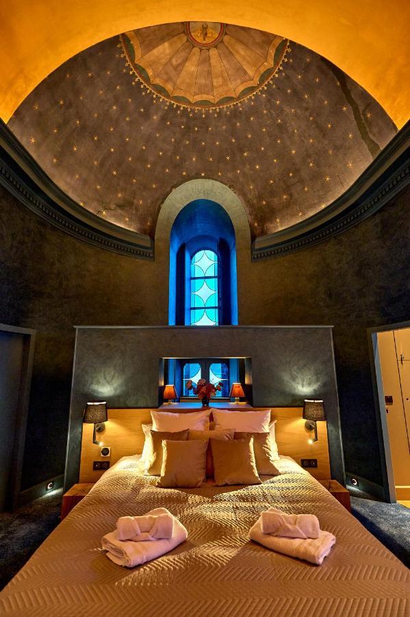 La Chapelle, Les Suites Du Palais, L'Unique 5 Etoiles De Nevers, Suite D'Exception, By Primo C0Nciergerie 外观 照片