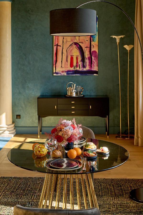 La Chapelle, Les Suites Du Palais, L'Unique 5 Etoiles De Nevers, Suite D'Exception, By Primo C0Nciergerie 外观 照片