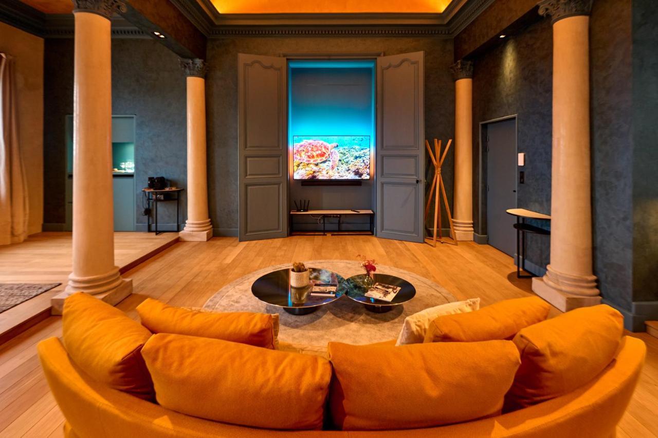 La Chapelle, Les Suites Du Palais, L'Unique 5 Etoiles De Nevers, Suite D'Exception, By Primo C0Nciergerie 外观 照片