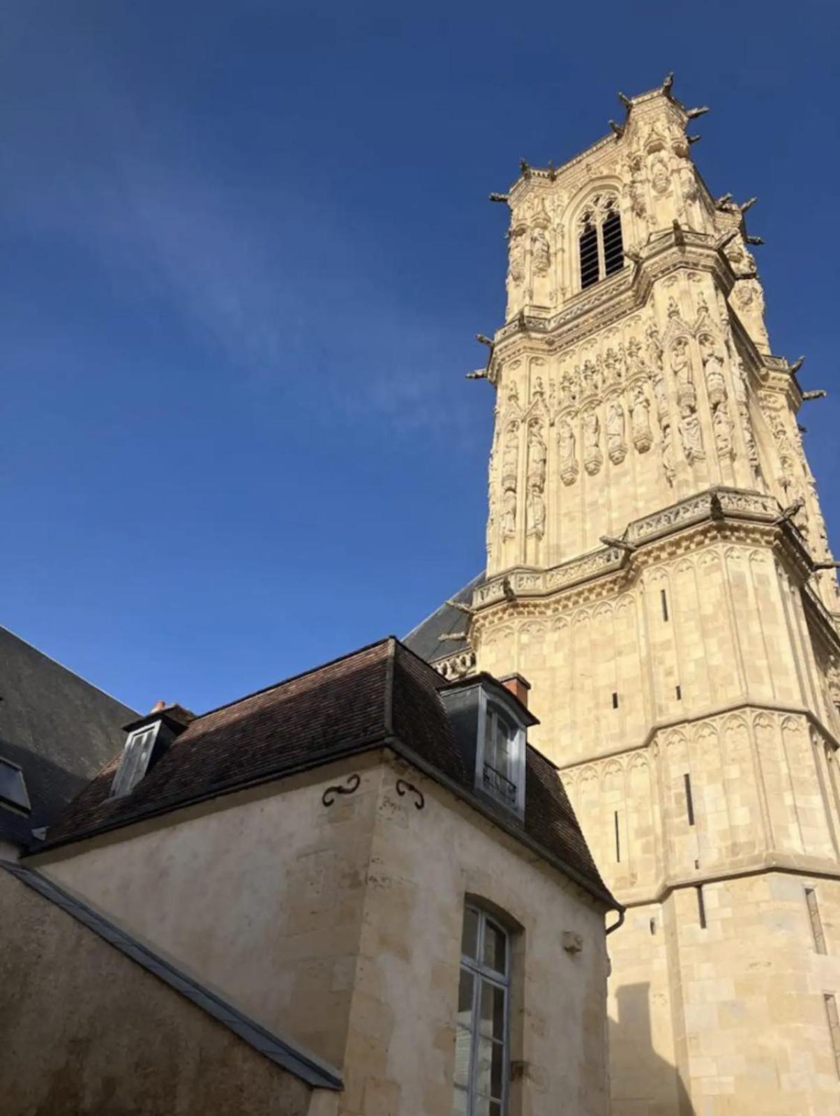 La Chapelle, Les Suites Du Palais, L'Unique 5 Etoiles De Nevers, Suite D'Exception, By Primo C0Nciergerie 外观 照片
