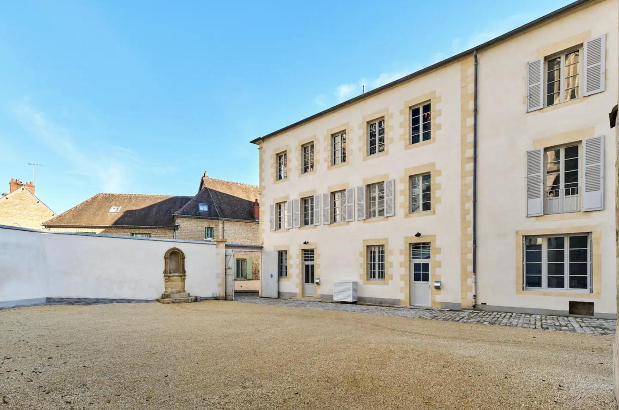 La Chapelle, Les Suites Du Palais, L'Unique 5 Etoiles De Nevers, Suite D'Exception, By Primo C0Nciergerie 外观 照片